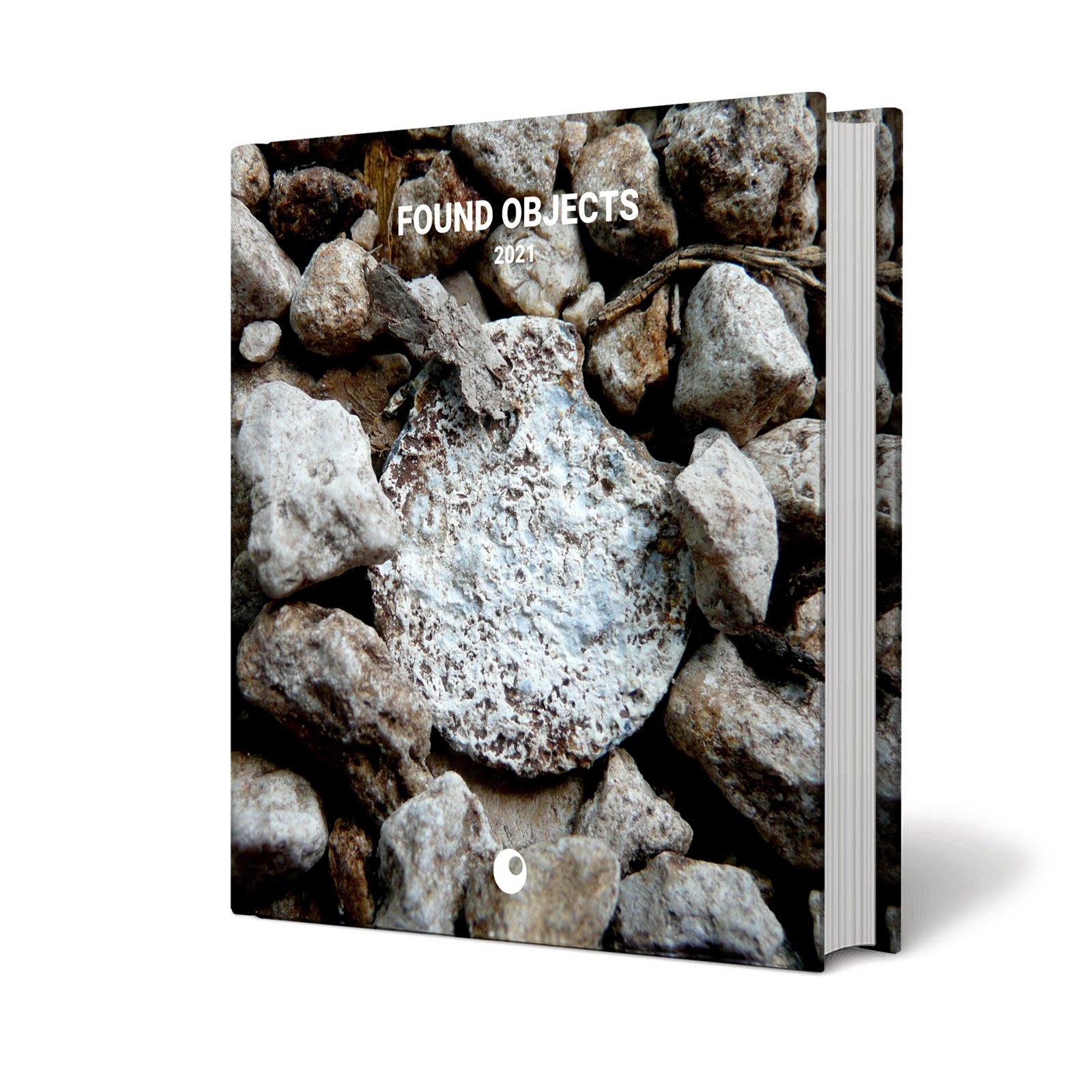 BOOK-MOCKUP-foundobjects2021-1